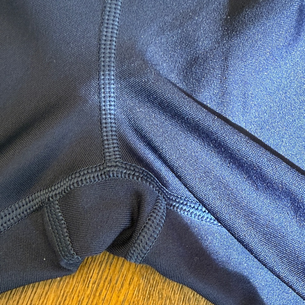 Under Armour Women’s Blue Crop Leggings - Picture 4 of 5